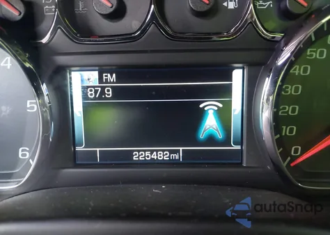 2015 Chevrolet Tahoe Ltz z USA, uszkodzony, nr VIN 1GNSKCKC8FR242574